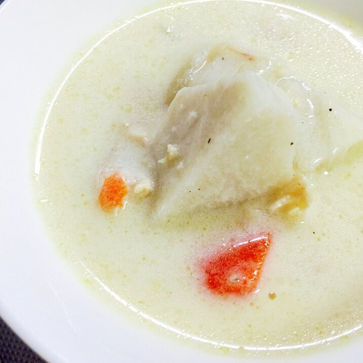 牛乳で簡単!ゴロゴロ里芋のミルクスープ煮